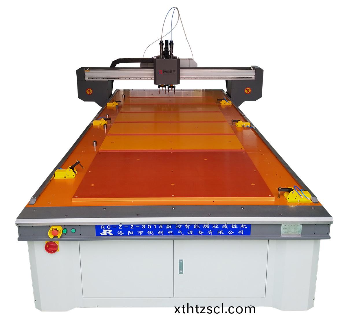 3015豎式大檯麵數控栽樁(zhuang)機(ji)