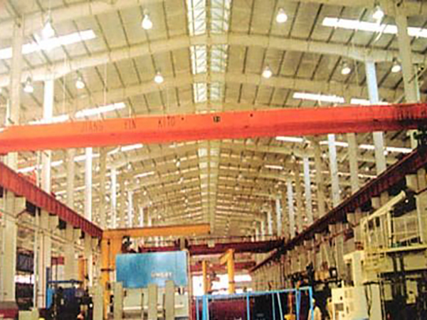LB型(xing)防爆(bao)電(dian)動(dong)單樑(liang)起(qi)重(zhong)機(ji)