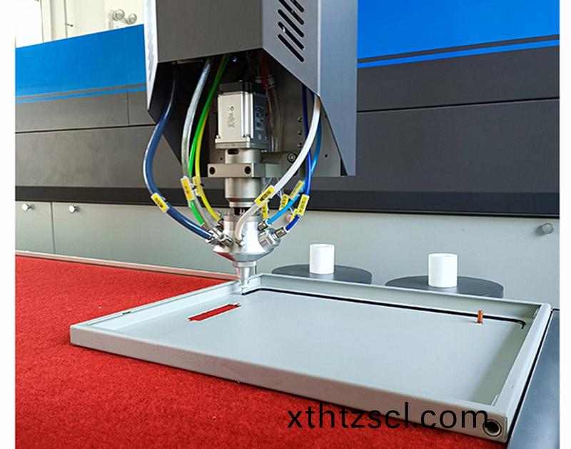 七代懸臂式常(chang)量數控密封點膠機