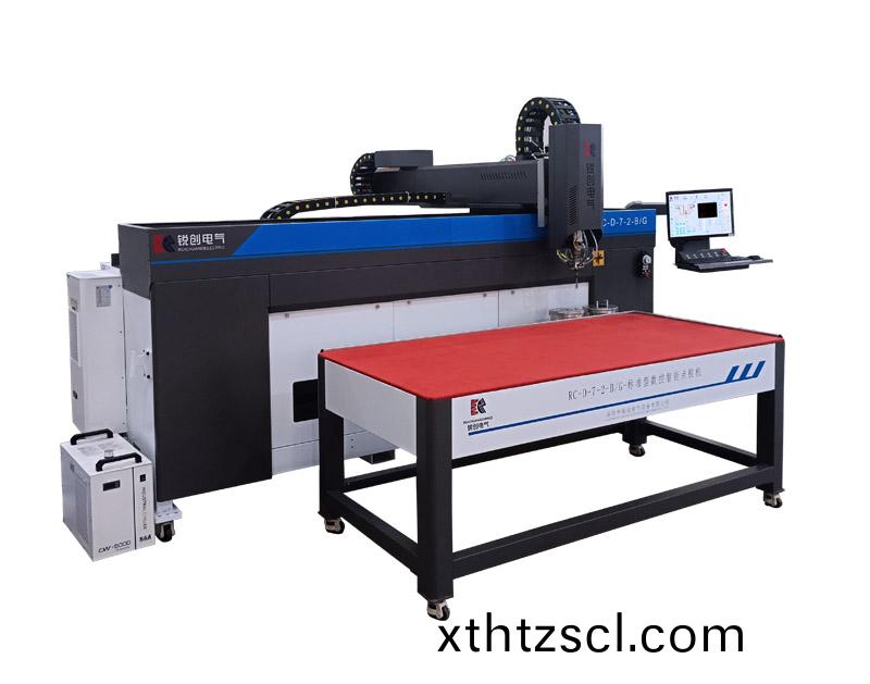 恆溫常量數控髮泡密封塗膠機(ji)